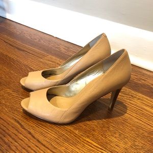 Banana Republic pumps